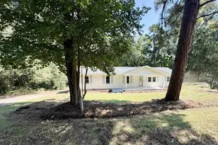 537 Longleaf Rd, Ridgeway, SC 29130 - Photo 2