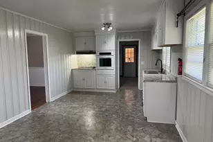 303 Nell St, Batesburg, SC 29006 - Photo 12