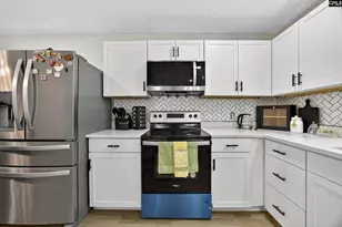 2518 Stonehenge Dr, Cayce, SC 29033 - Photo 10