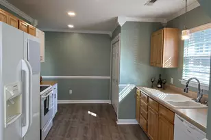 254 Montclaire Cir, West Columbia, SC 29170 - Photo 10