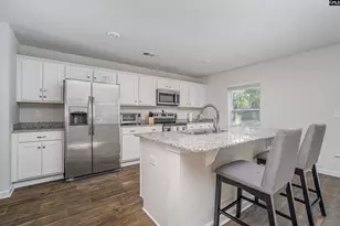 1710 Dominion Dr, Columbia, SC 29209 - Photo 10