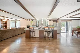 556 Crystal Springs St, Lexington, SC 29073 - Photo 4