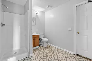 818 Tree St, Columbia, SC 29205 - Photo 38