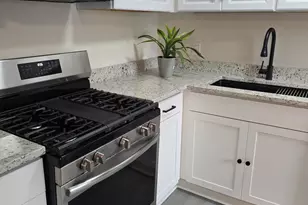 1137 Allen St, Cayce, SC 29033 - Photo 2