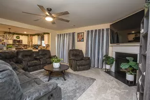 170 Carriagebrook Cir, Camden, SC 29020 - Photo 2