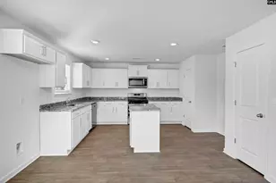 1319 Mosser Dr, Columbia, SC 29203 - Photo 4