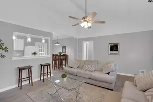 116 Harwood Dr, Hopkins, SC 29061 - Photo 8