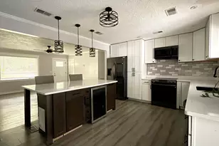 2032 Pinewood St, Cayce, SC 29033 - Photo 8