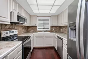 806 Village Ln, Columbia, SC 29212 - Photo 32