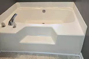 258 Hillsborough St, Columbia, SC 29212 - Photo 20