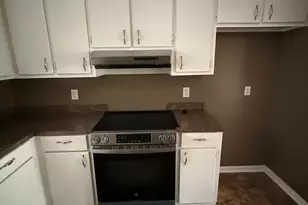 709 Meadowlake Dr, Columbia, SC 29203 - Photo 10