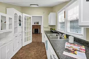 304 Hudson St, West Columbia, SC 29169 - Photo 24