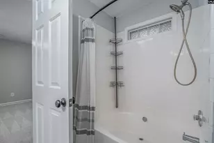 605 Laurel Hill Ln, Columbia, SC 29201 - Photo 18