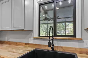 818 Motley Rd, Hopkins, SC 29061 - Photo 16