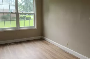 105 Tucker Mill Cir, Saint Matthews, SC 29135 - Photo 10