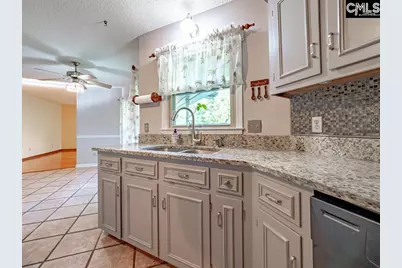 6674 Francis Marion Avenue, Dalzell, SC 29040 - Photo 10
