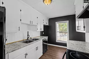 307 W Royal Tower Dr, Irmo, SC 29063 - Photo 8