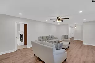 107 Barnett Dr, Bishopville, SC 29010 - Photo 8