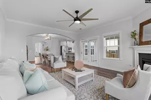 814 Dutchmaster Dr, Chapin, SC 29036 - Photo 2