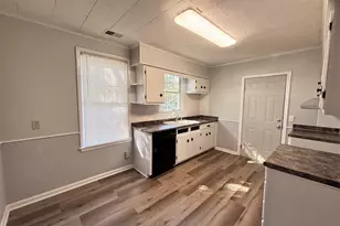 5225 Two Notch Rd, Columbia, SC 29204 - Photo 6