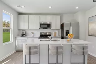 216 Flint Ridge Dr, Hopkins, SC 29061 - Photo 4