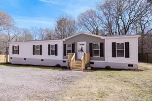 1657 Woodtrail Dr, Gaston, SC 29053 - Photo 2