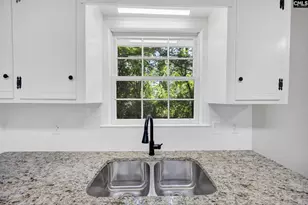 3716 Lee Hills Dr, Columbia, SC 29209 - Photo 12