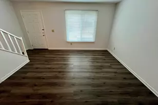 602 Picadilly Square, Cayce, SC 29033 - Photo 2