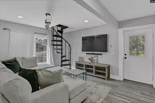 1277 Holiday Haven Ln, Gilbert, SC 29054 - Photo 12