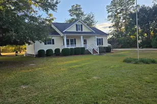 2933 Waters Road B, Bethune, SC 29009 - Photo 4