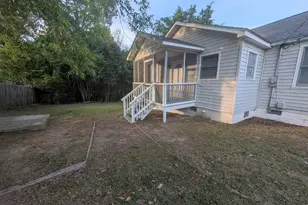 223 Caldwell St, Newberry, SC 29108 - Photo 14