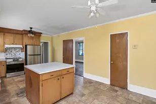 729 Magnolia St, Pelion, SC 29123 - Photo 30