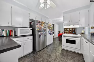 941 Mohegan Trail, West Columbia, SC 29169 - Photo 2