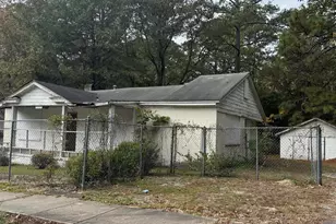 5749 Weston Ave, Columbia, SC 29203 - Photo 2