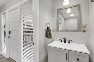 301 Harbor Heights Dr 6D, Lexington, SC 29072 - Photo 4