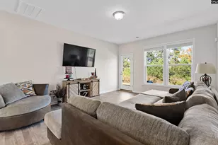 945 Woodcreek Farms Rd, Elgin, SC 29045 - Photo 10