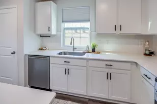 413 Windy Farm Rd, Gilbert, SC 29054 - Photo 6