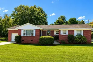215 Mill St, Saint Matthews, SC 29135 - Photo 2