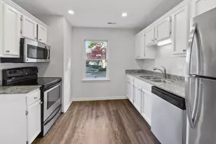 1901 Devonshire Dr, Columbia, SC 29204 - Photo 2