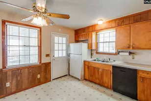 1919 Windsor Dr, Cayce, SC 29033 - Photo 10