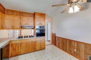 1919 Windsor Dr, Cayce, SC 29033 - Photo 8