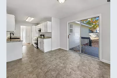 221 Salusbury Lane, Columbia, SC 29229 - Photo 10