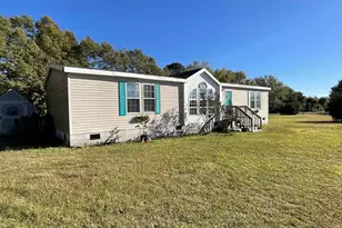 2628 Rembert Church Rd, Dalzell, SC 29040 - Photo 2