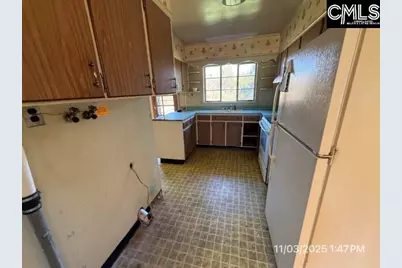832 Highland Grove Avenue, Orangeburg, SC 29115 - Photo 6