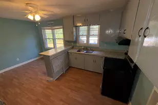 1002 Nandina St, Hartsville, SC 29550 - Photo 8