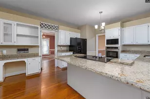 129 Steeplechase S Rd, Columbia, SC 29209 - Photo 10