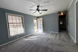 107 Aster Dr, Greer, SC 29651 - Photo 4