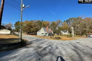 1109 Fair St, Newberry, SC 29108 - Photo 6