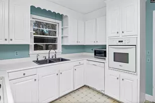 1808 York Dr, Columbia, SC 29204 - Photo 12