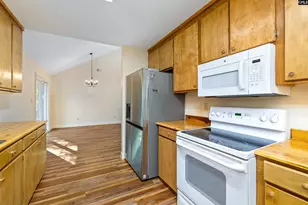 217 Jeffers Cir, Elgin, SC 29045 - Photo 12